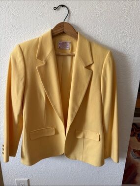 Pendleton Soft Yellow Tailored Women's Blazer